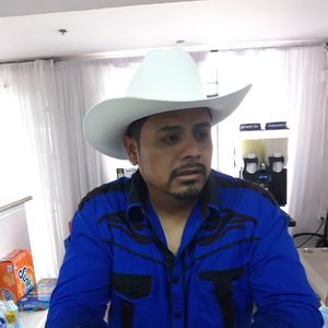 Meet your Posher, Jose